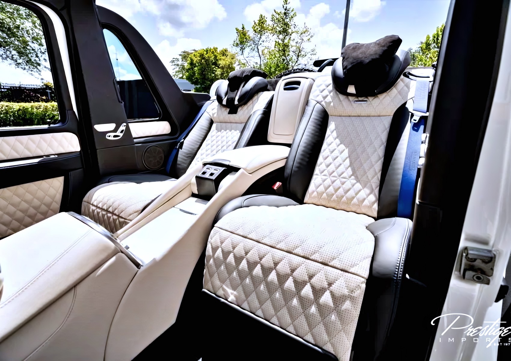 Mercedes-Maybach G650 Landaulet Lüks ve Aşırılığın Zirvesi